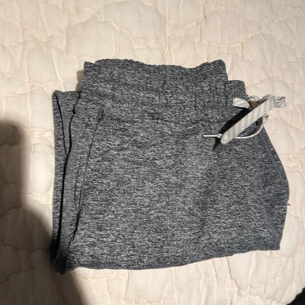 Vuori Halo Joggers (heather grey)